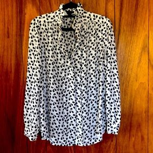 Ann Taylor White and Dark Navy Blue Petals Blouse, size Medium Petite